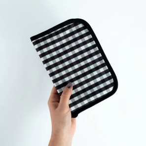 PORTADOCUMENTOS DE VIAJE CON CIERRE EL AMOR